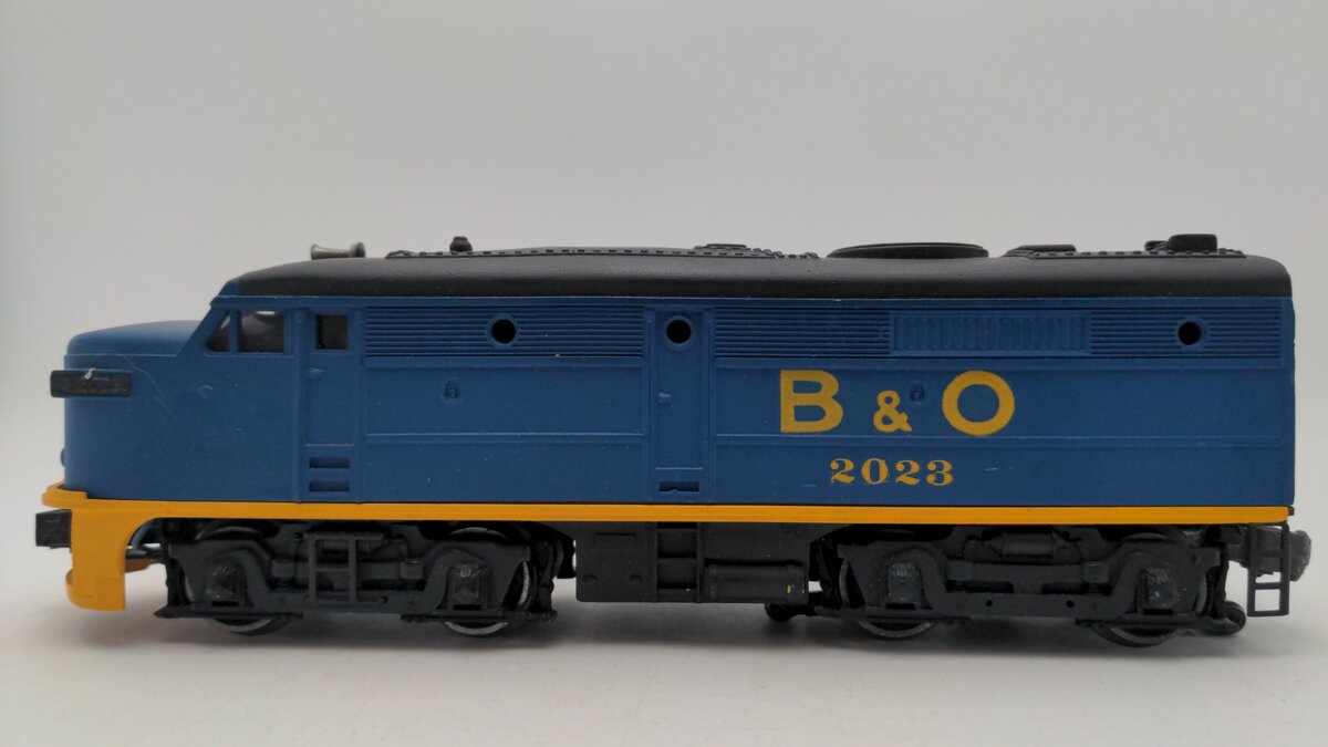 Lionel Vintage O Custom Baltimore & Ohio Diesel Locomotive #2023