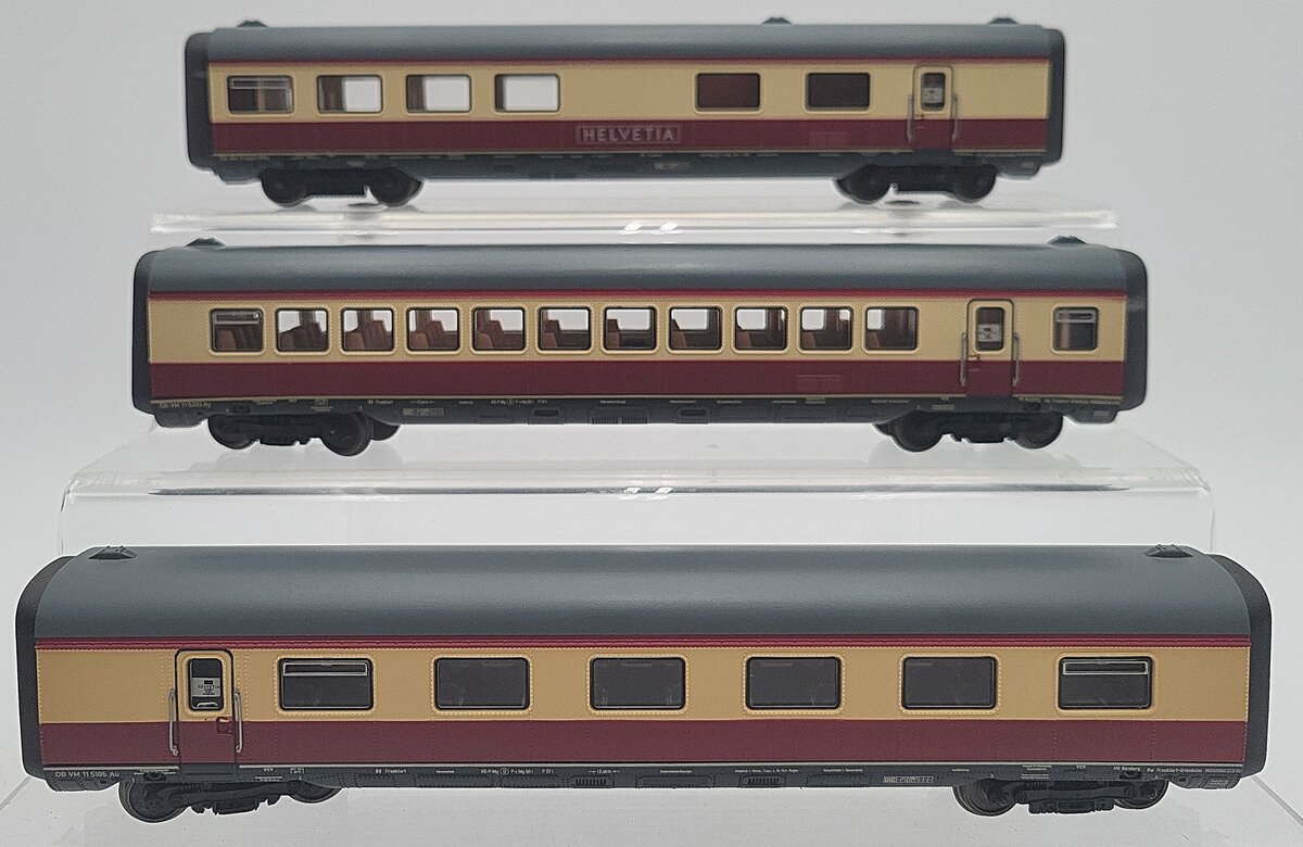 Roco 04070A HO Scale TEE Helvita VT 601 3 Car Passenger Set EX/Box