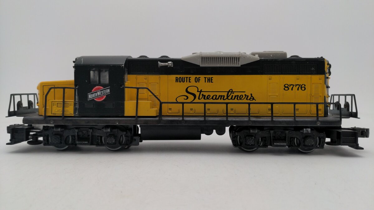 Lionel 6-8776 O Chicago & Northwestern GP20 Powered Diesel Locomotive VG