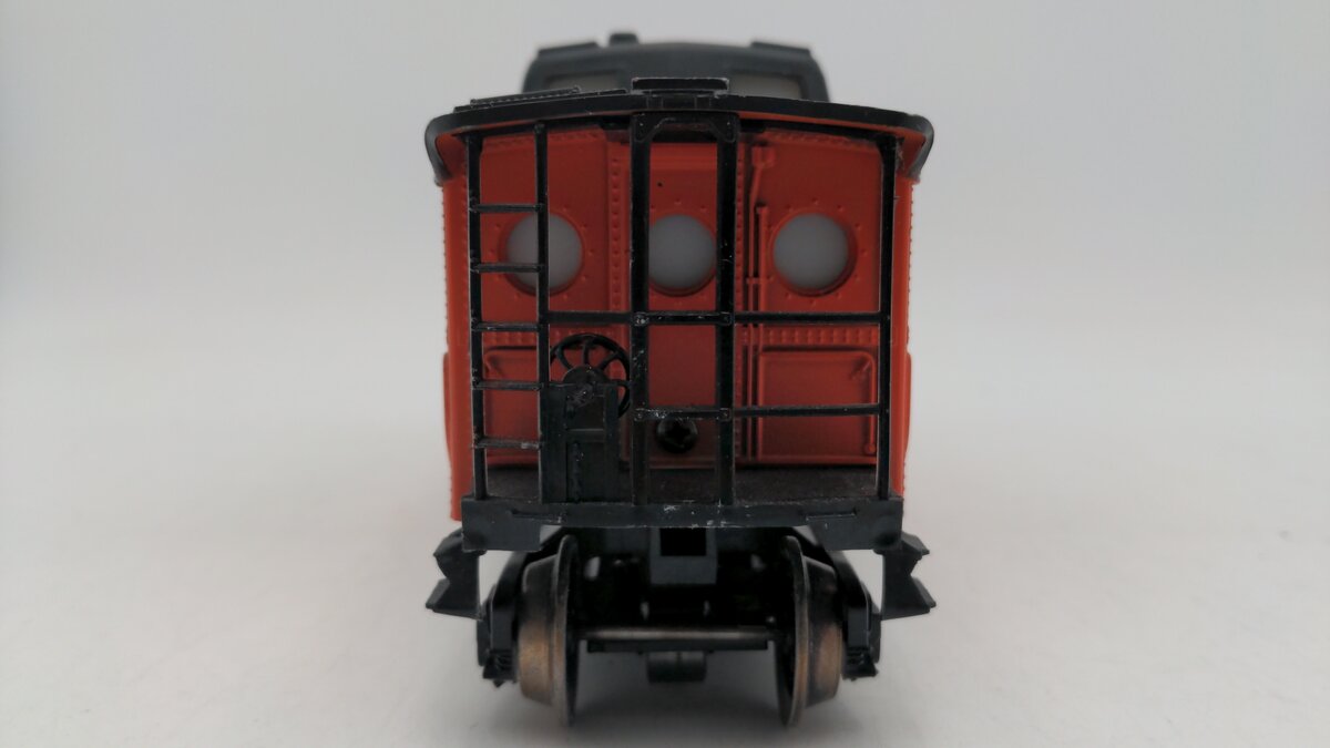 Lionel 6-9161 O Gauge Canadian National Caboose VG
