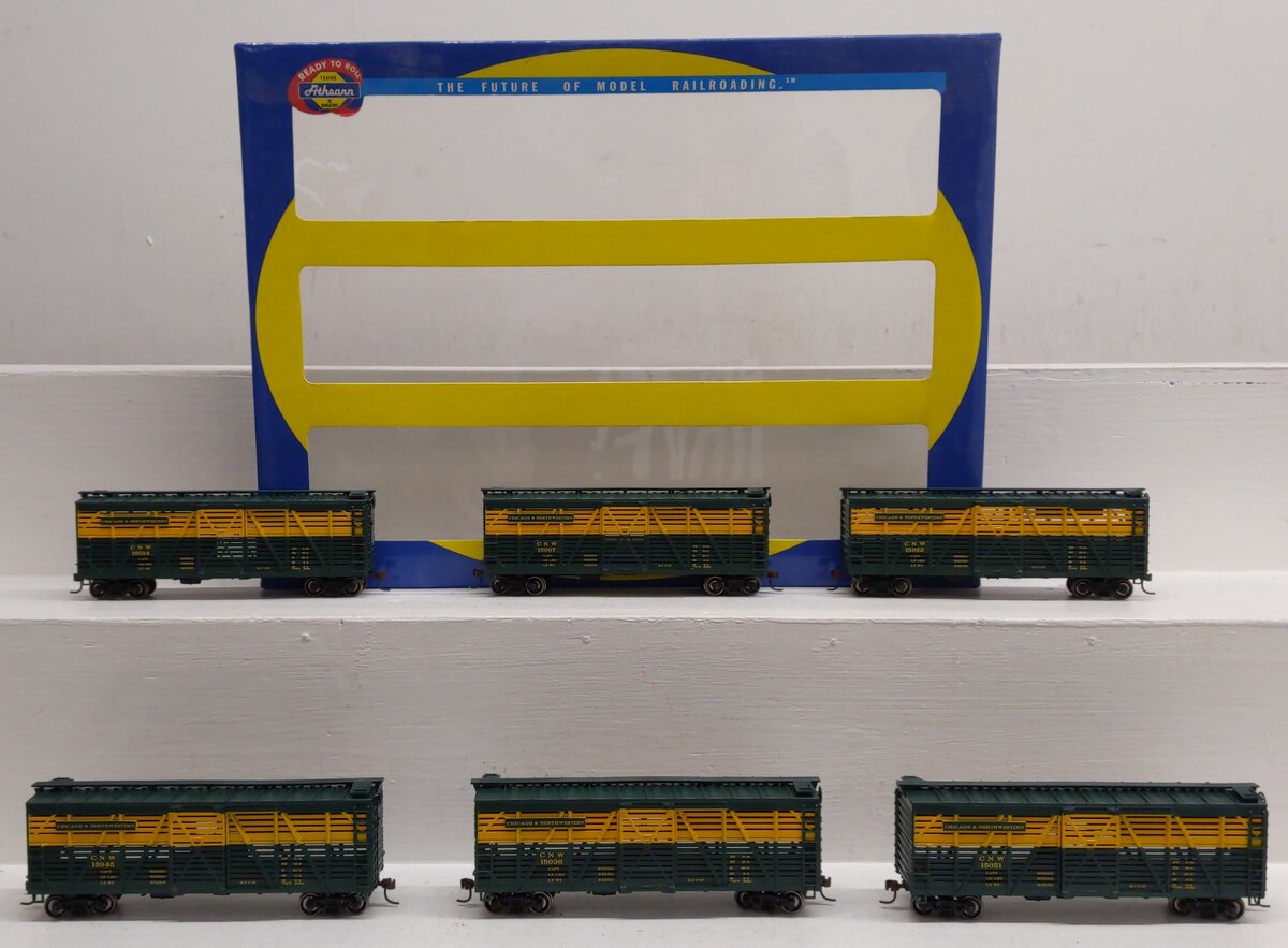Athearn 73247 HO C&NW 40' Stock Car (Pack of 6) LN/Box