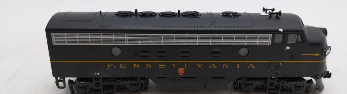 Stewart Hobbies 9120 HO Scale Pennsylvania EMD F7 Powered Diesel LN/Box