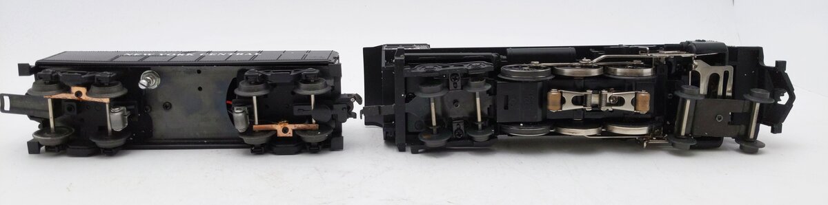 Lionel 6-28027 New York Central 4-6-4 Hudson Steam Locomotive #5413 EX/Box
