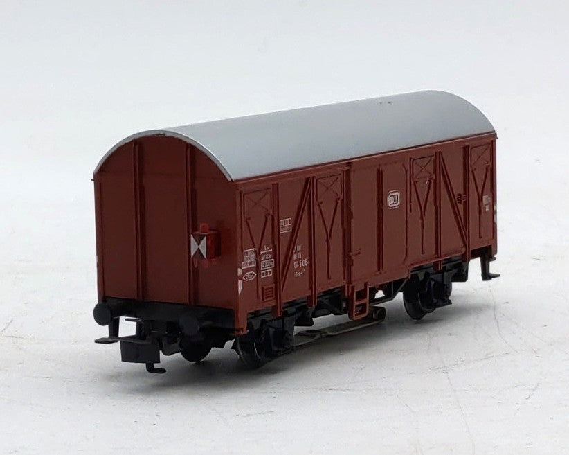 Marklin 4411 HO Scale DB Boxcar with Marker Lights EX/Box