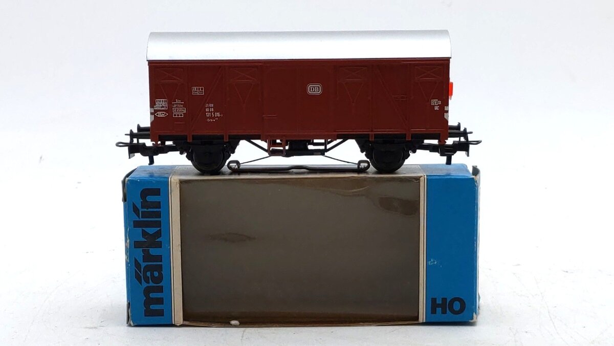 Marklin 4411 HO Scale DB Boxcar with Marker Lights EX/Box