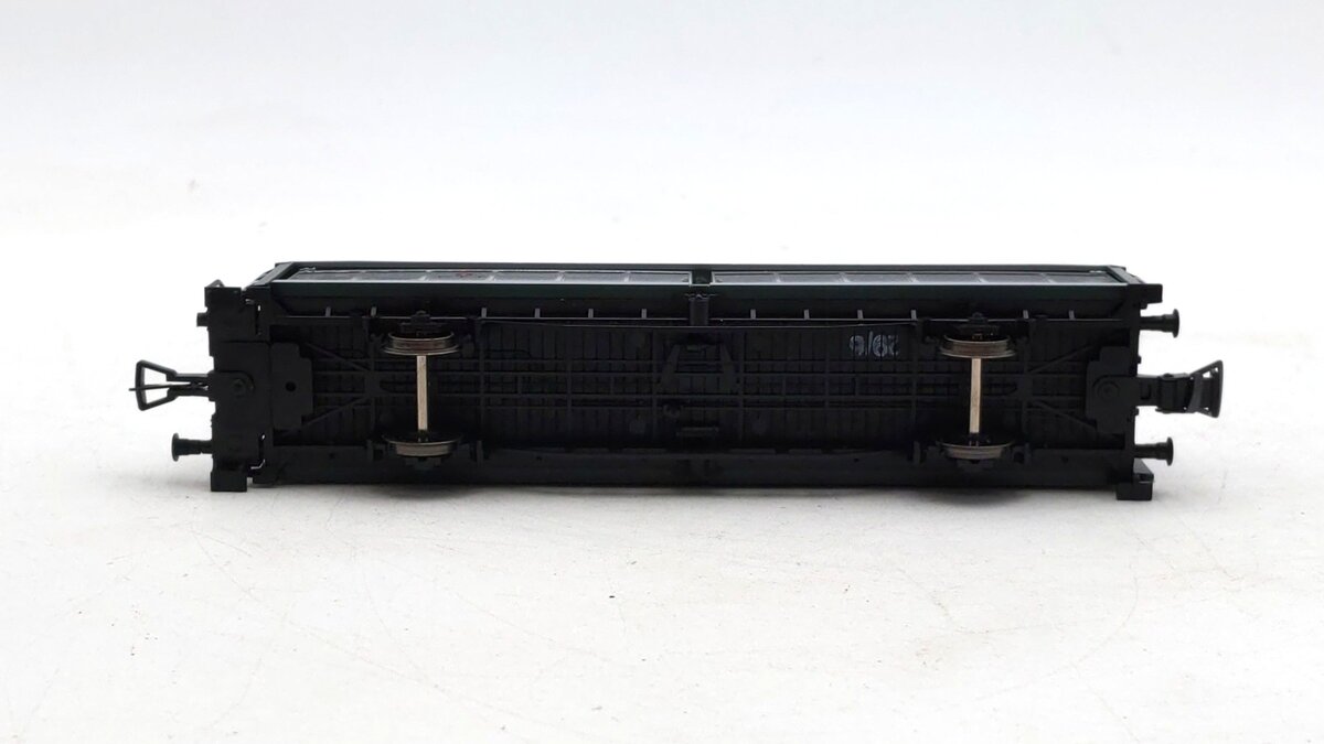 Fleischmann 8336 HO Scale Swiss Federal Railways (SBB/CFF/FFS) Sliding Door Car EX
