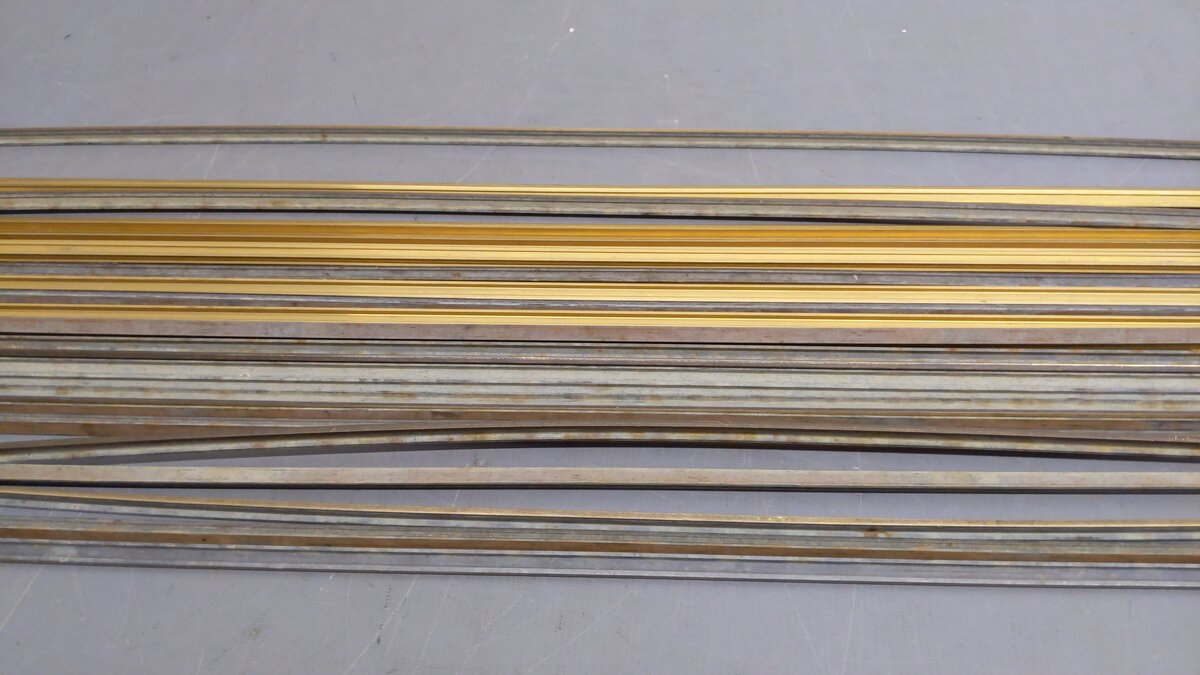 G Scale Code 332 Brass Rails [28] VG