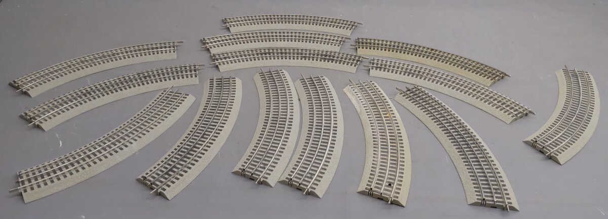 Lionel 6-120336 O36 Curved Track FasTrack Sections [14] EX