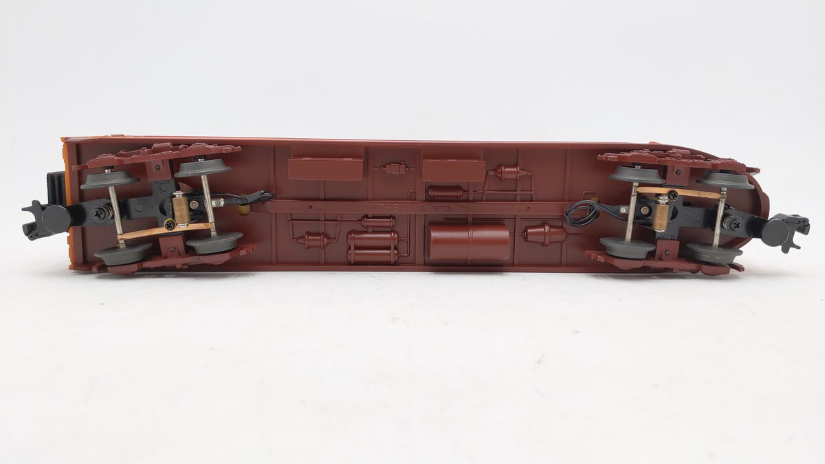 MTH 30-6090-4 O Milwaukee Road Hiawatha "Miller" Observation Car EX