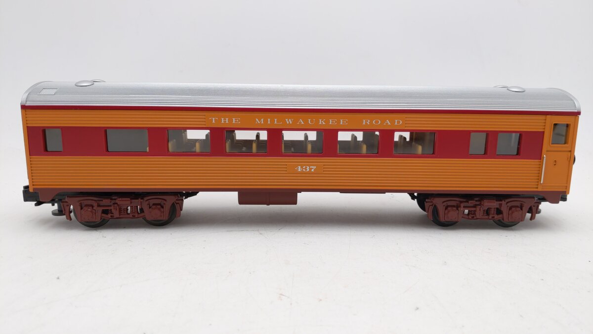 MTH 30-6090-2 O Gauge Milwaukee Road Hiawatha Streamline Coach Car #437 EX
