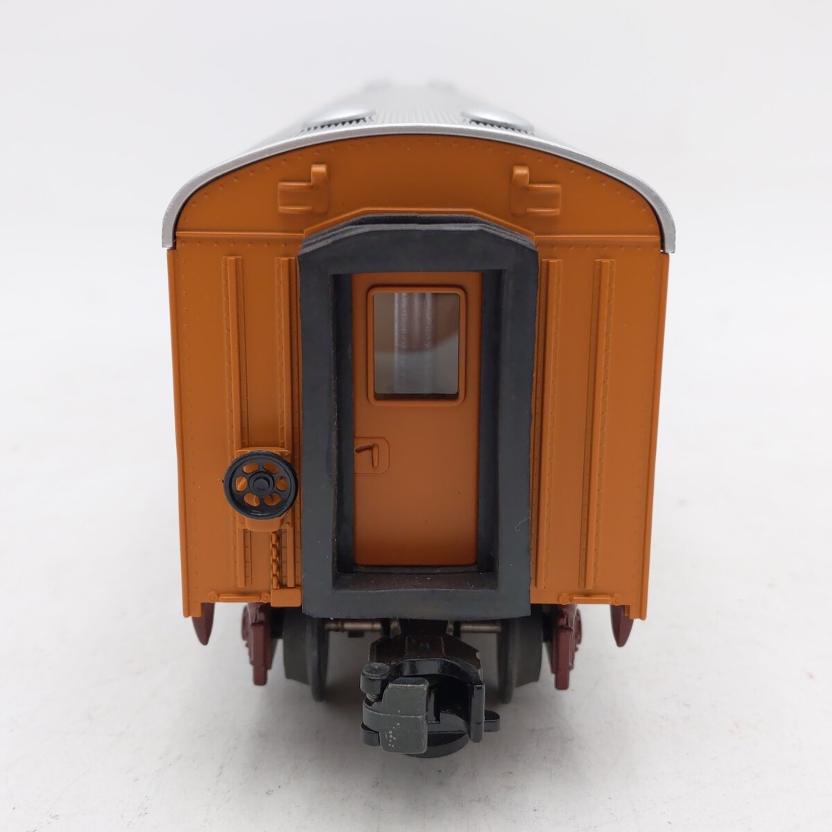 MTH 30-6090-2 O Gauge Milwaukee Road Hiawatha Streamline Coach Car #437 EX