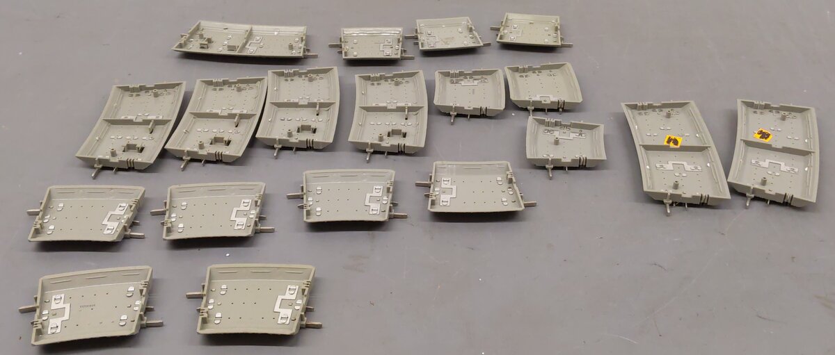 Lionel O Gauge FasTrack Assortment 6-16834, 6-16834, 6-81662,  6-12055 [17] EX