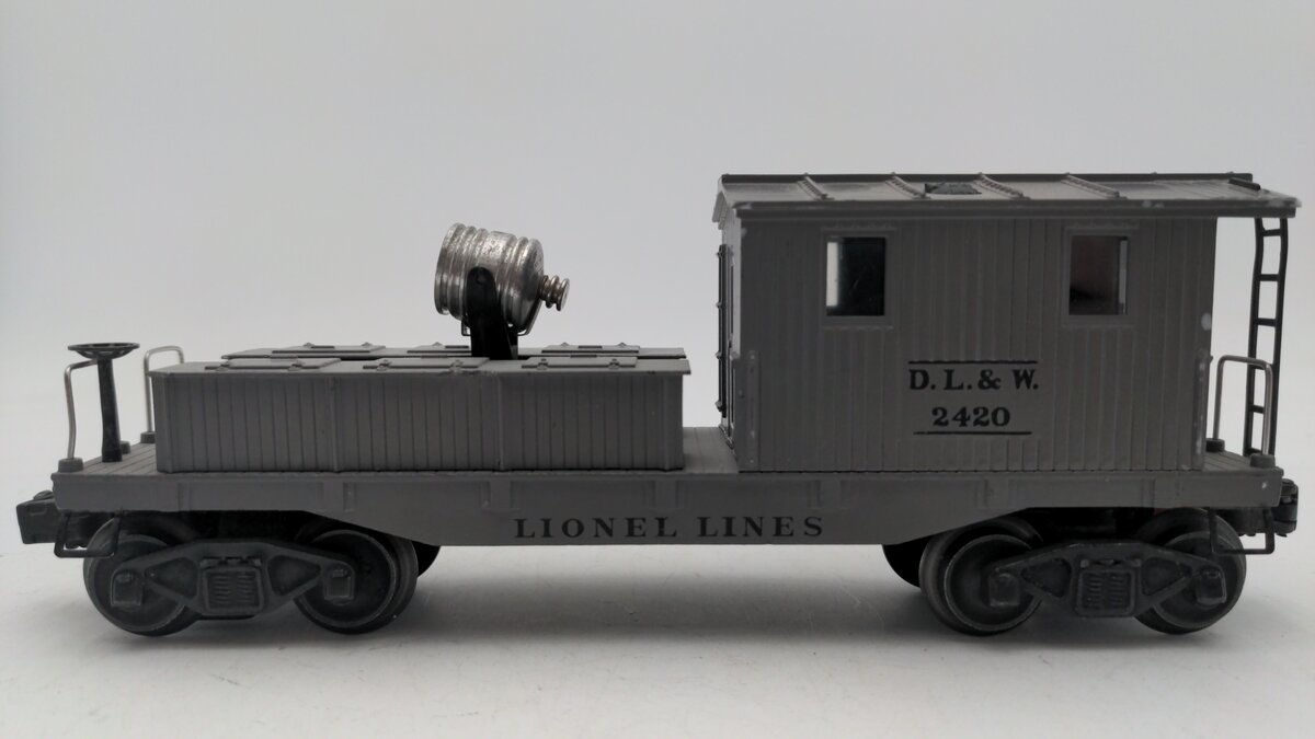 Lionel 2420 Vintage O Delaware, Lackawanna & Western Wrecking Caboose w/Light VG