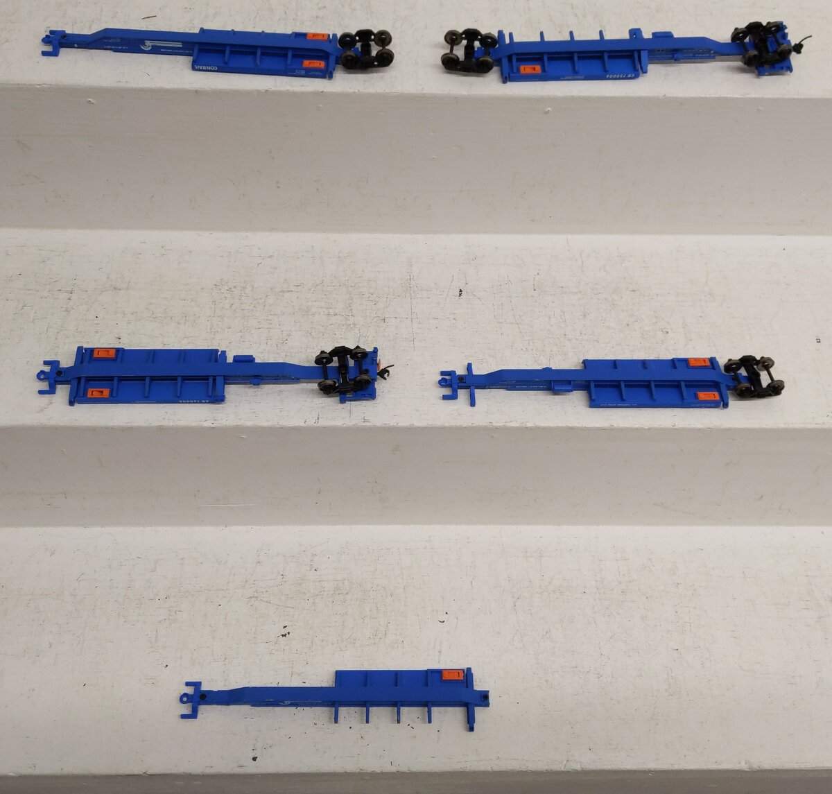Walthers 932-3935 HO Conrail 5 Unit All Purpose Spine Car Kit #730006 VG/Box