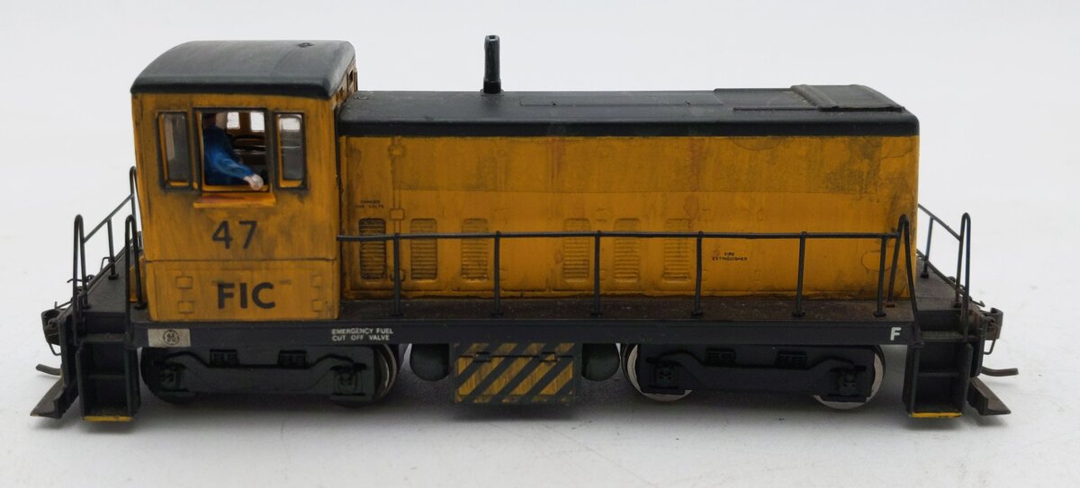 Spectrum 81106 HO Scale Bethlehem Steel GE 70 Ton Diesel Locomotive Weathered/Box