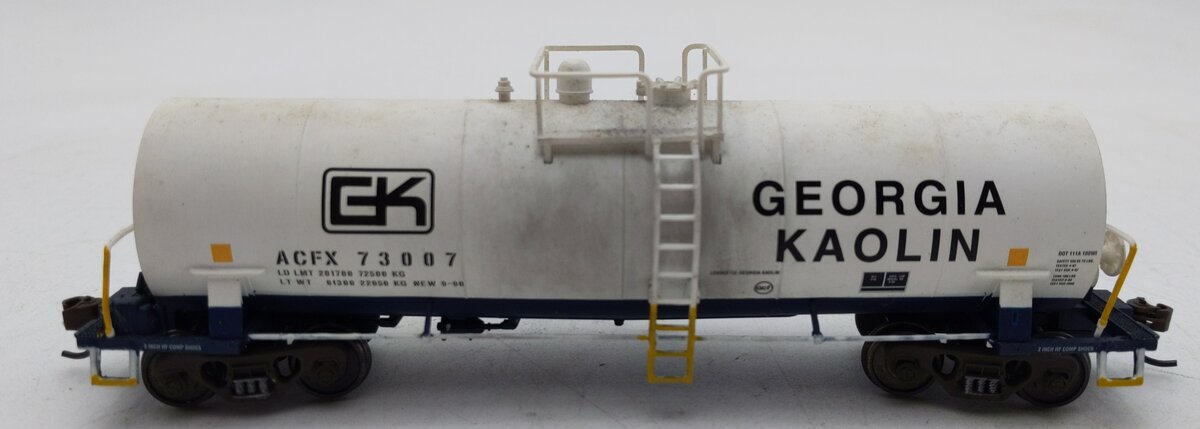 Atlas 1703-4 HO Scale Georgia Kaolin ACFX Tank Car #73007 Weathered/Box