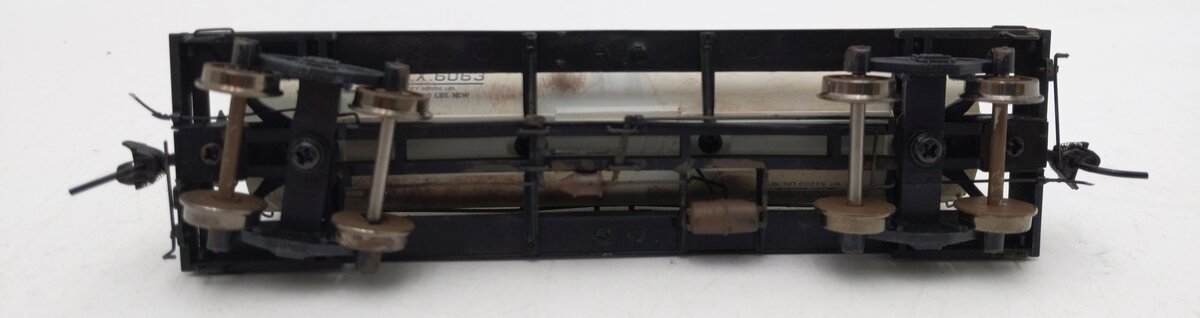 Broadway Limited 7666 HO EBAX 1950s Scheme 6000 Gallon Tank Car Weathered/Box