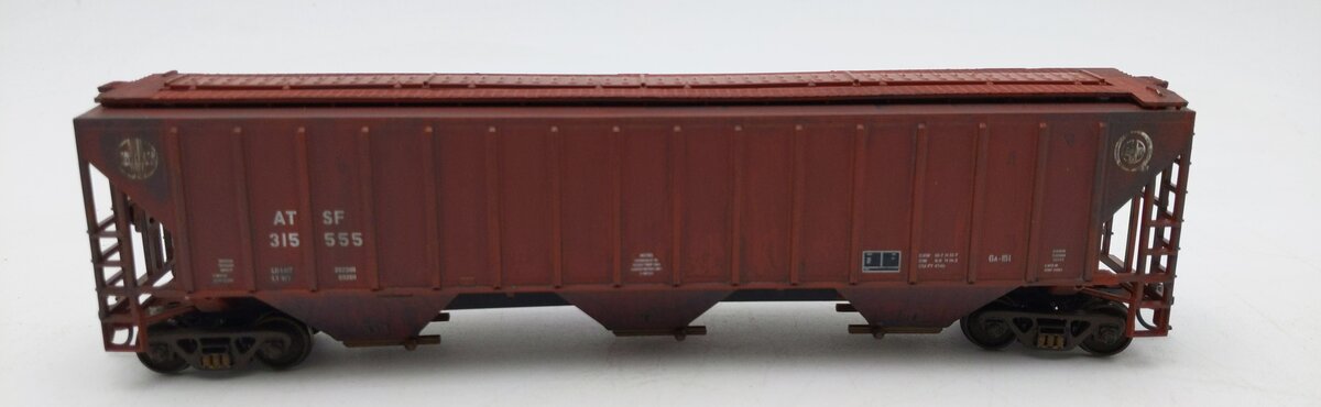 Athearn 7153 HO ATSF 54' PS Hopper Car #315553 Weathered/Box