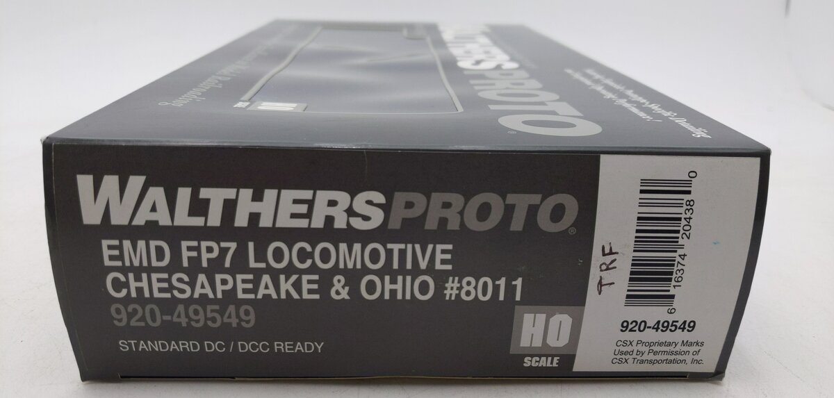 Walthers 920-49549 HO C&O EMD FP7 Diesel Locomotive - Standard DC #8011 LN/Box