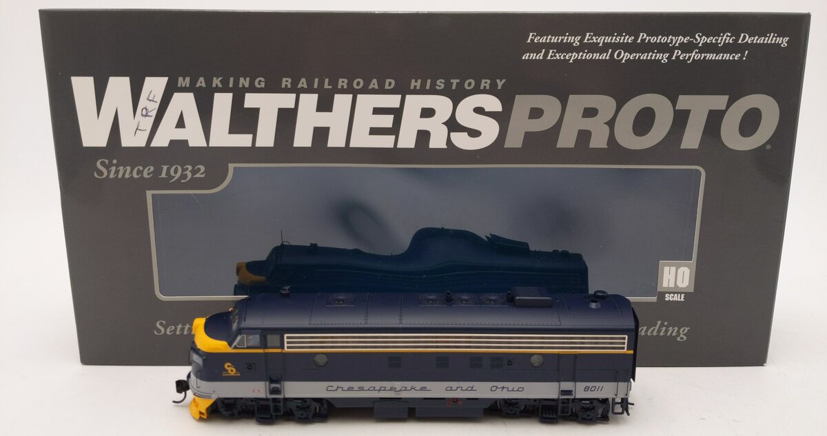 Walthers 920-49549 HO C&O EMD FP7 Diesel Locomotive - Standard DC #8011 LN/Box
