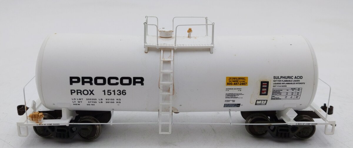 Walthers 932-7224 HO Scale Procor UTLX 16K Gal Flow Funnel Tank Car #15136 EX/Box