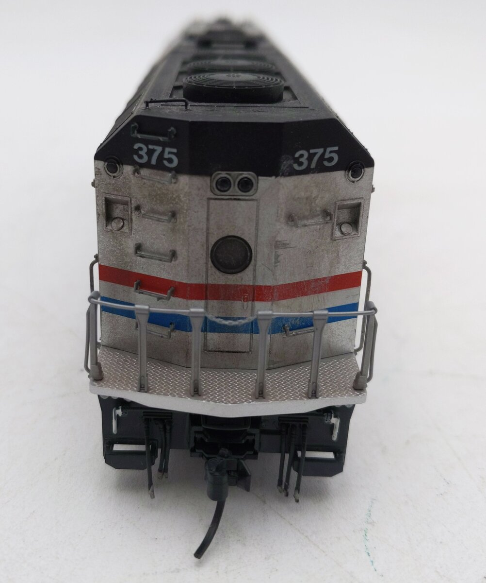 Kato 37-6551 HO Amtrak EMD F-40PH Diesel Locomotive #375 - Custom Weather/Box