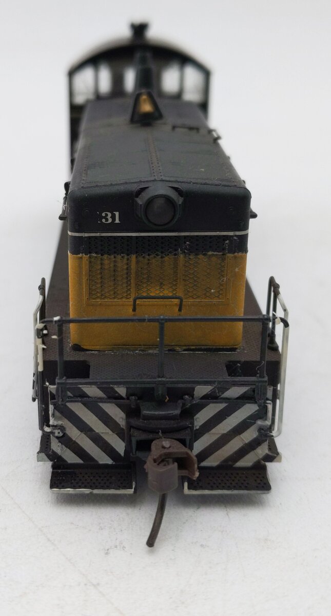 Kato 37-10C HO Scale BTRR 2 Diesel Locomotive #31 Weathered