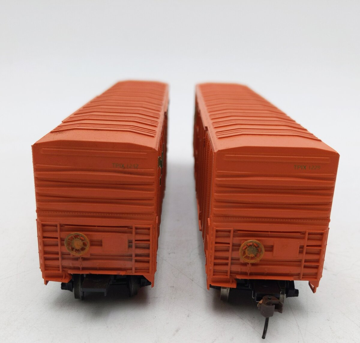 Athearn 2319 HO Tropicana Reefer Cars #1229 & 1242 -Assembled (Set of 2) EX/Box