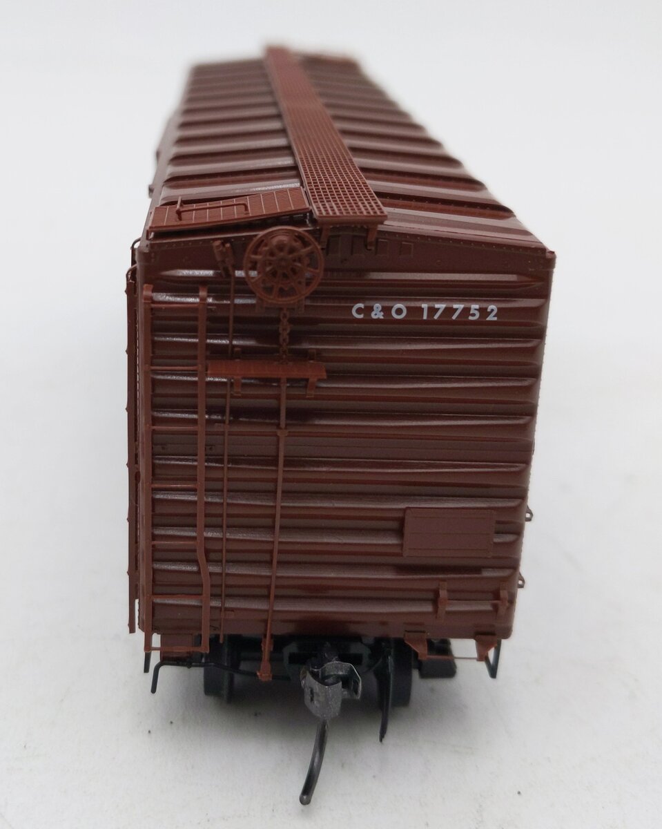 Kadee 5022 HO Chesapeake & Ohio Ready to Run 40' PS-1 Boxcar with 8' Door #17752 LN/Box