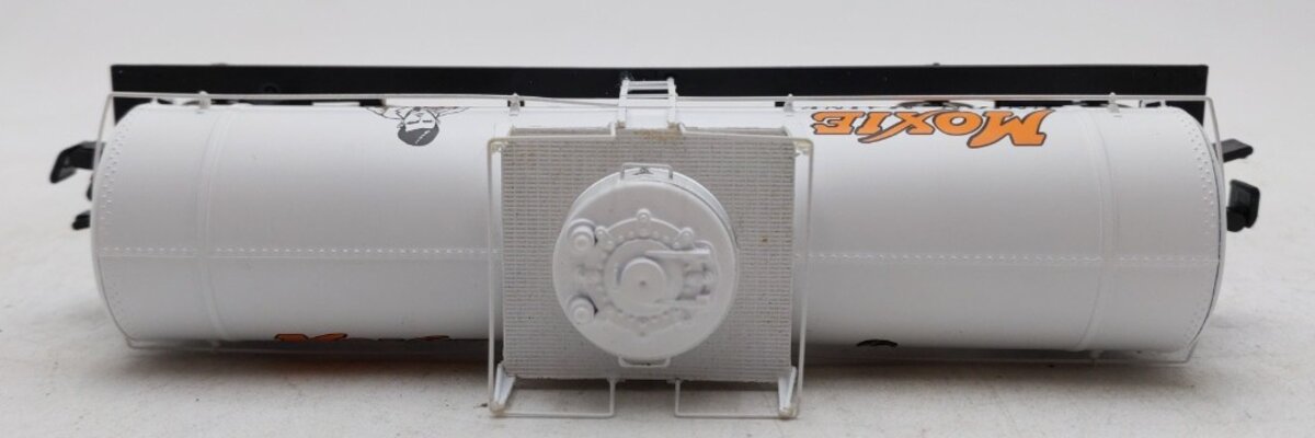 S-Helper NASG2018-2 S Scale Moxie Tank Car w/ Platform #2018 LN/Box