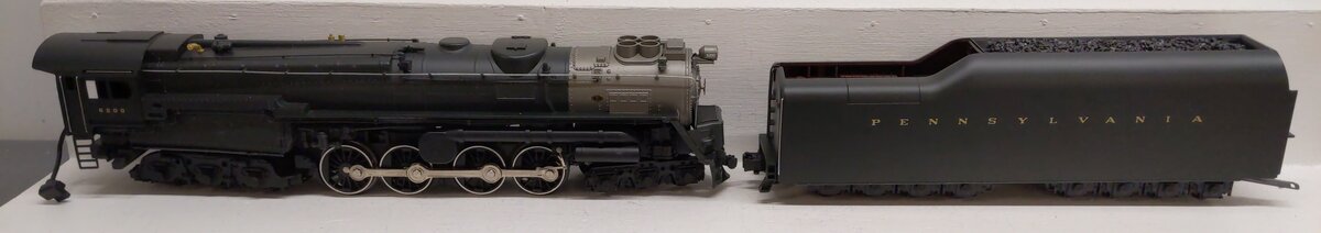 Lionel 6-18010 O PRR 6-8-6 Turbine Steam Locomotive & Tender with RS #6200 EX/Box