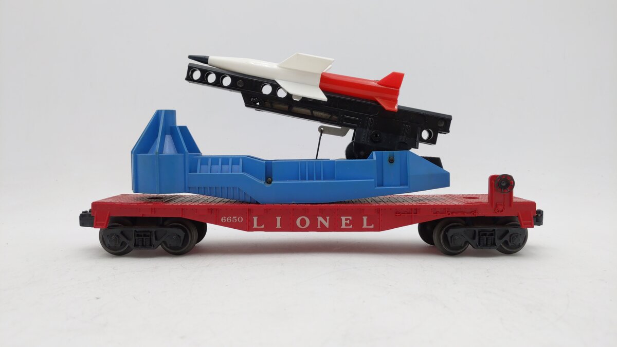 Lionel 6650 Vintage O IRBM Rocket Launcher VG