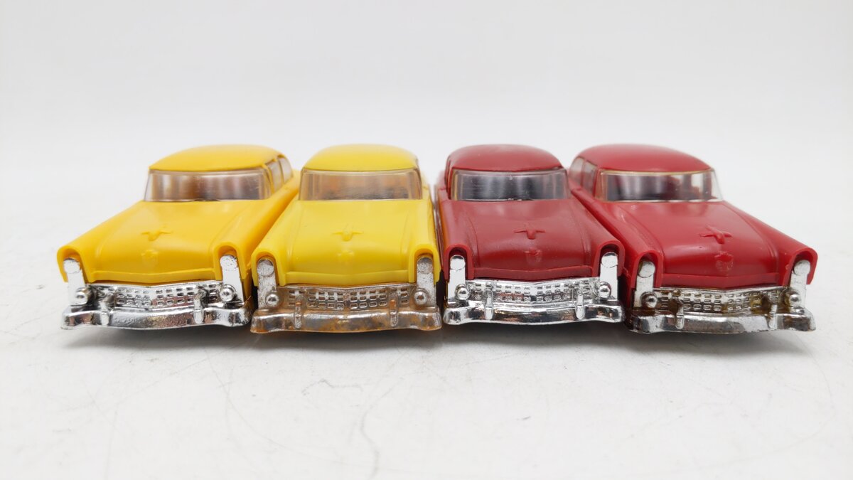 Lionel 6414 Vintage O Evans Autoloader with 4 Cars VG