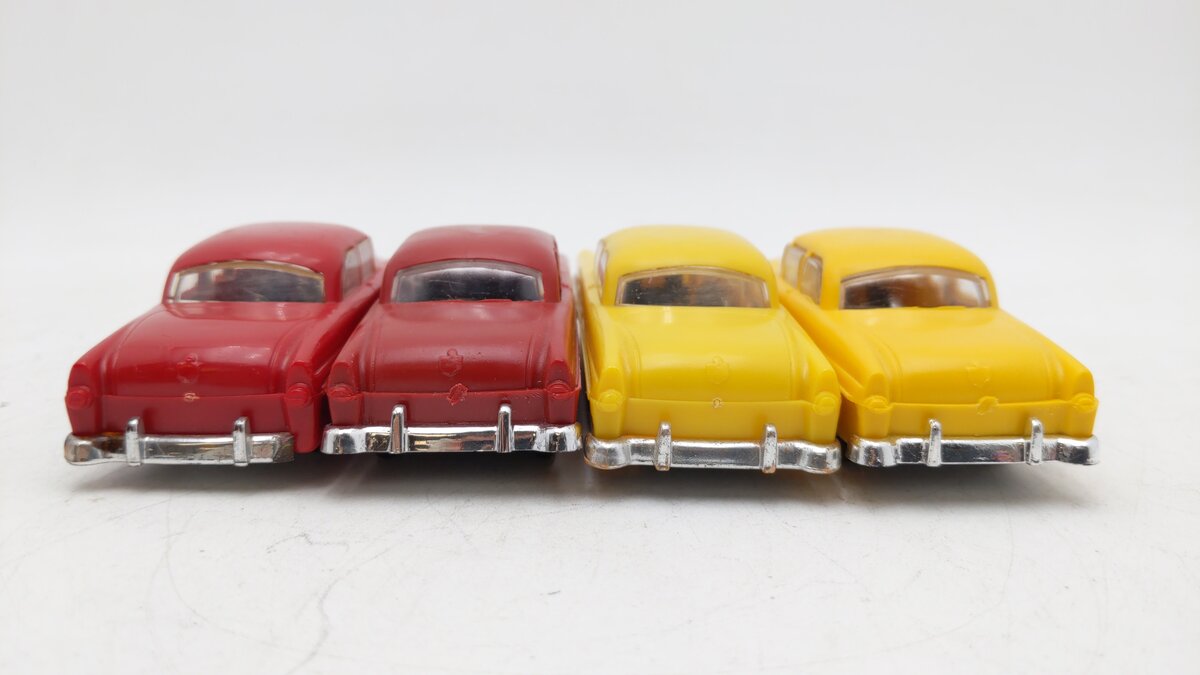 Lionel 6414 Vintage O Evans Autoloader with 4 Cars VG