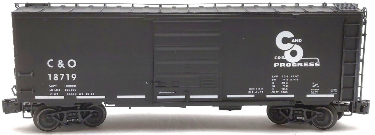 Lionel 6-27241 O Gauge Chesapeake and Ohio PS-1 Boxcar #18719 LN/Box