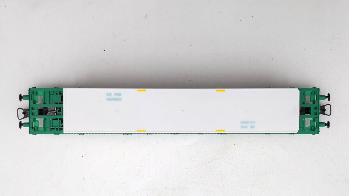 Jouef 627500 HO Scale French Railways SNCF Flat Car w/Renault Trailer LN/Box