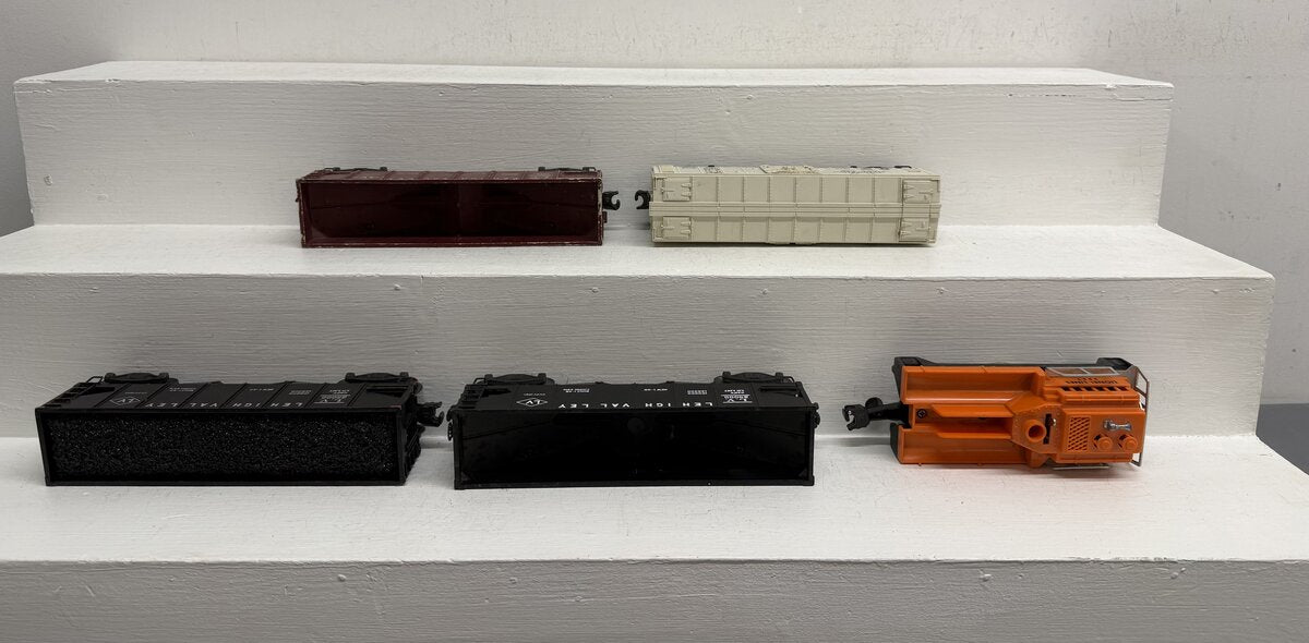 Lionel Vintage O Operating & Freight Cars: 3472, 3927 & 6456 [5] VG