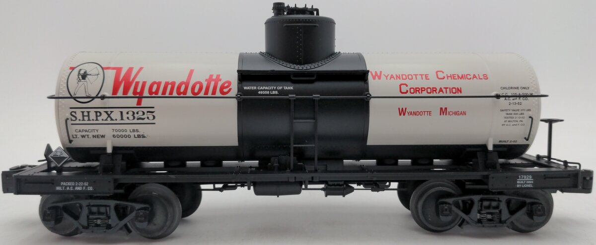 Lionel 6-17929 O Gauge Wyandotte Chemical 8000 Gallon Tank Car EX/Box