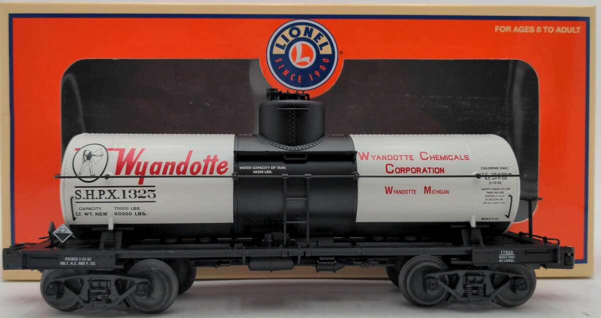 Lionel 6-17929 O Gauge Wyandotte Chemical 8000 Gallon Tank Car EX/Box