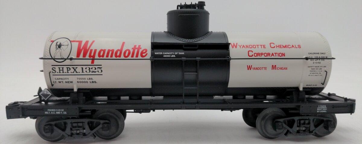 Lionel 6-17929 O Gauge Wyandotte Chemical 8000 Gallon Tank Car EX/Box
