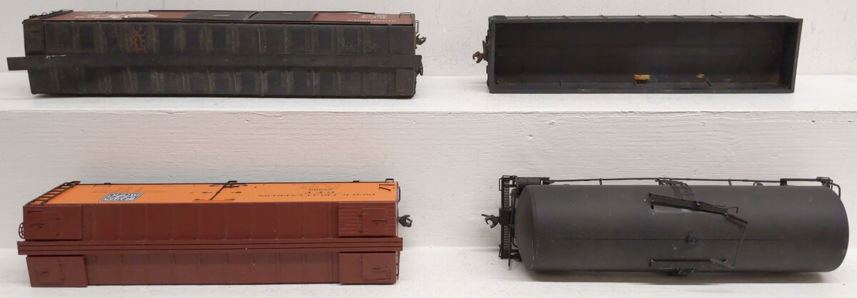 O Scale Assorted Freight Cars (4) 2-Rail: #37099, #52390, #20805, & Undecorated