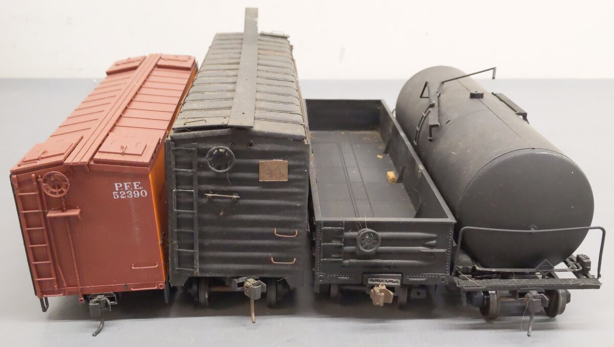 O Scale Assorted Freight Cars (4) 2-Rail: #37099, #52390, #20805, & Undecorated