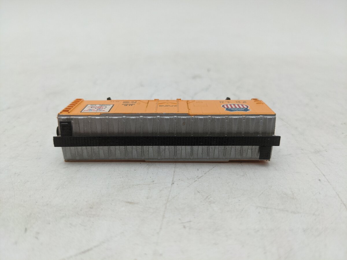 Bachmann 73661 N Scale Union Pacific 40' Plug Door Boxcar #160207 EX