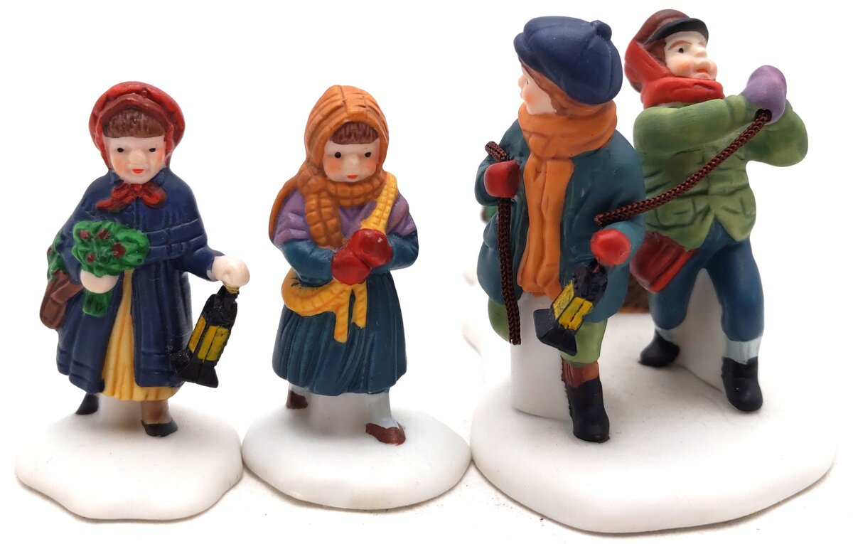 Dept 56 5558-1 "Bringing Home The Yule Log" Collectible Figure LN/Box