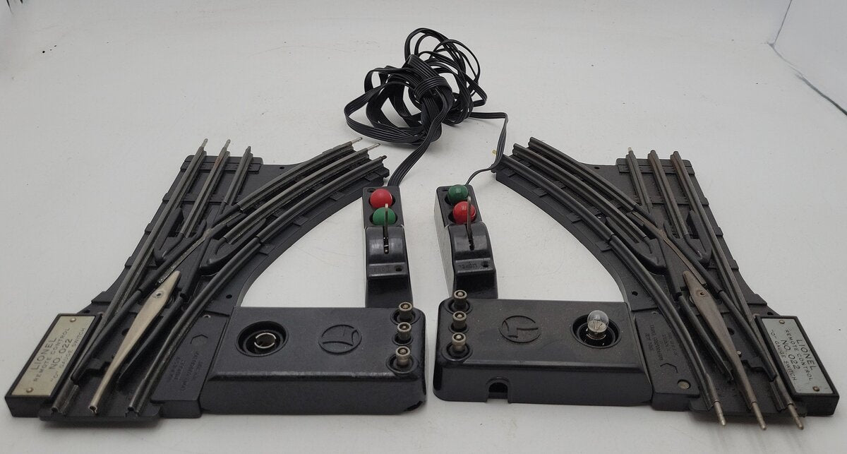 Lionel O22 Vintage O Left-Hand & Right-Hand Electric Remote Switches (Pair of 2) VG