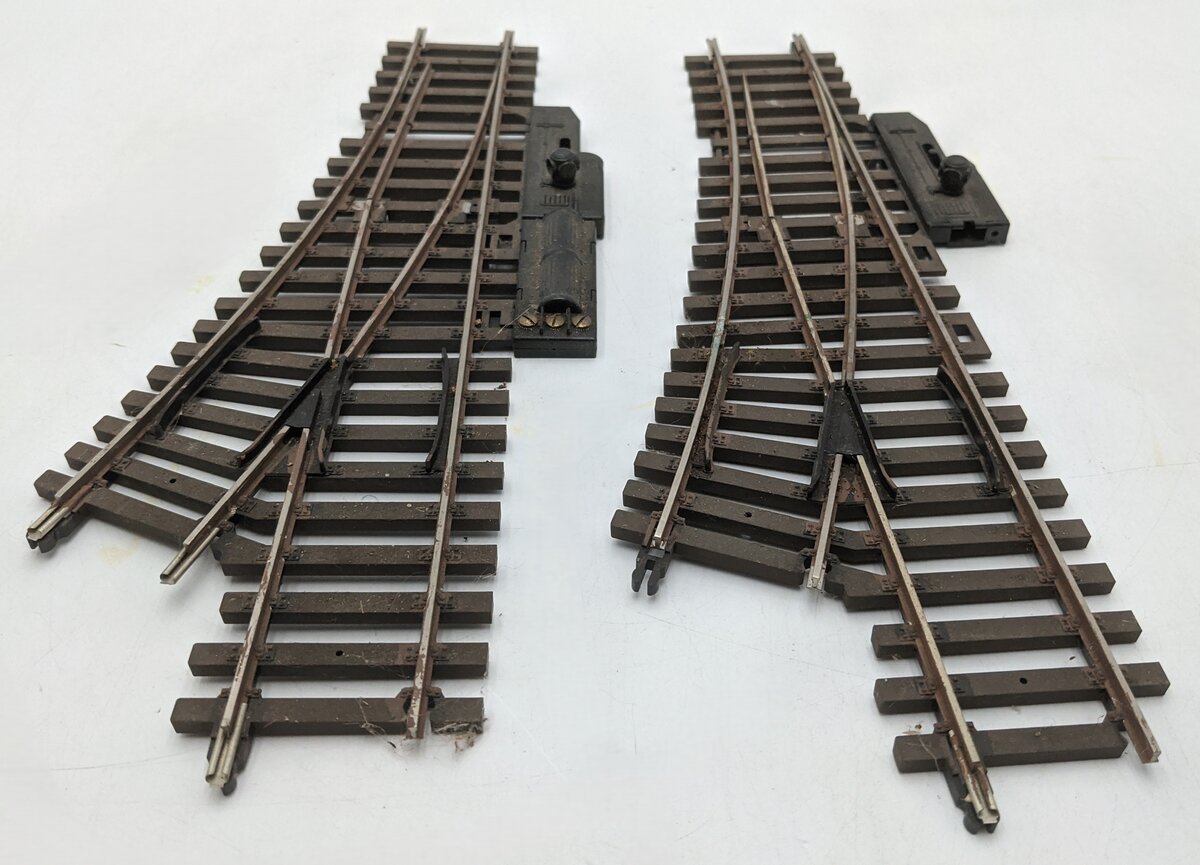 Atlas 6024 O Right Hand Manual Switch Turnouts (2) - (2-Rail)