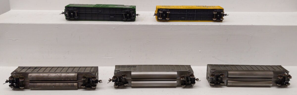 Walthers & Bachmann HO Assorted Freight- Hoppers & Box Cars #56500/748856(5) VG