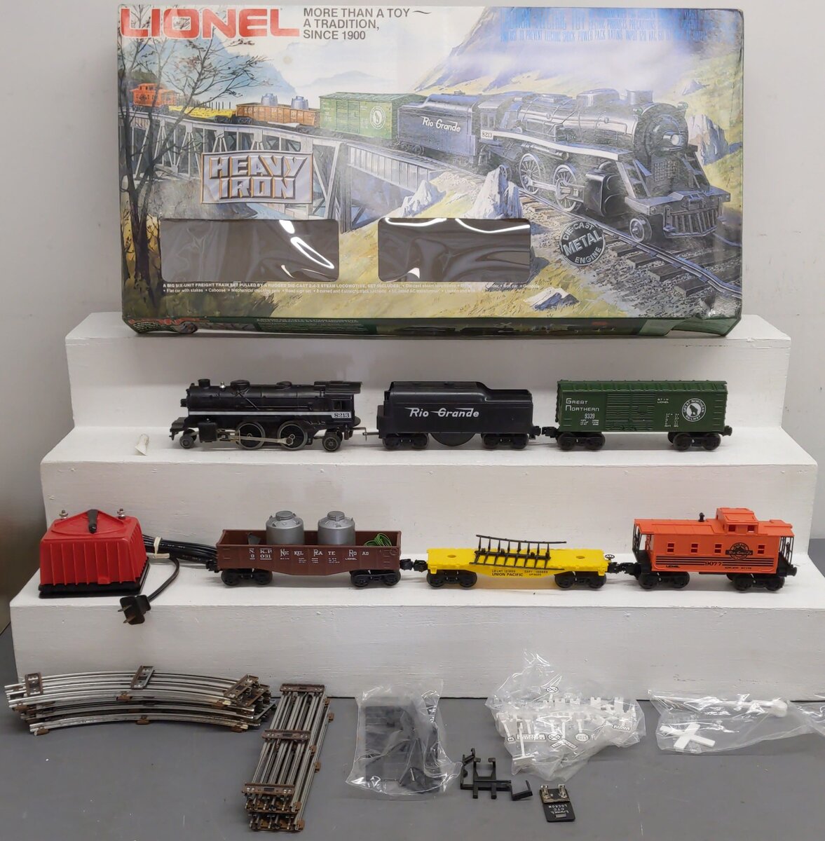 Lionel 6-1252 O Gauge Rio Grande Heavy Iron Six Unit Freight 2-4-2/Box