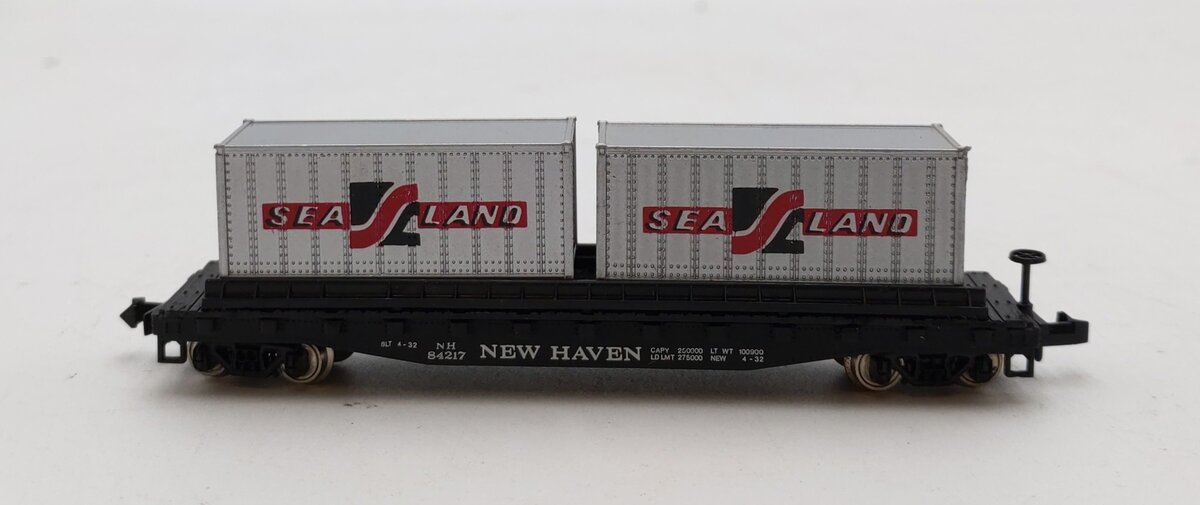 Bachmann 53-1046-B5 N Scale New Haven 51' Flat Car with Container NIB
