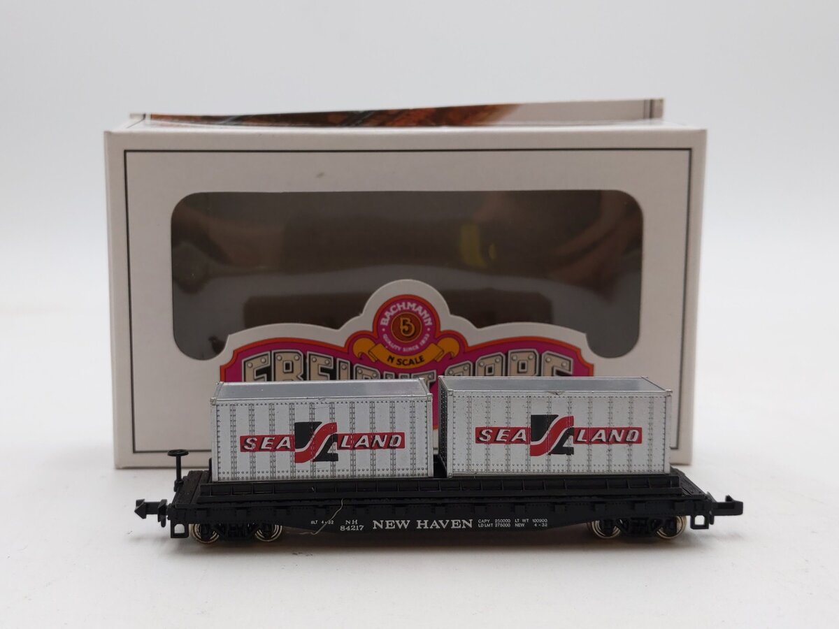 Bachmann 53-1046-B5 N Scale New Haven 51' Flat Car with Container NIB